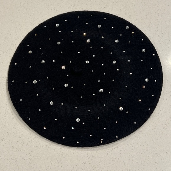 🖤 25A. Rhinestone Beret - Picture 6 of 7